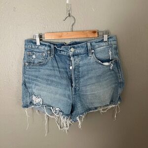 GAP Cheeky Short High Rise Raw Hem Size 32 or 14R casual spring summer everyday